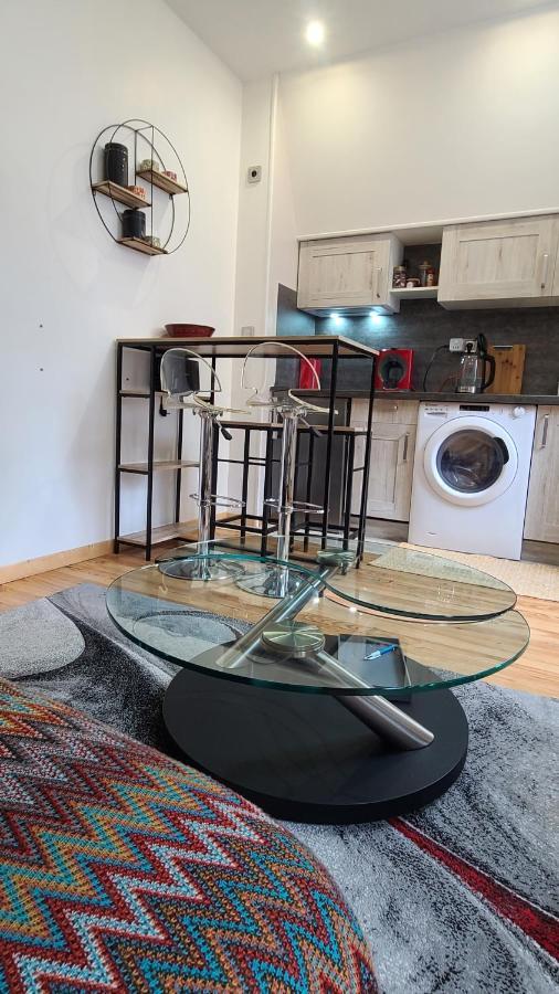 Chic & Moderne Au Coeur De La Vie Embrunaise Kültér fotó